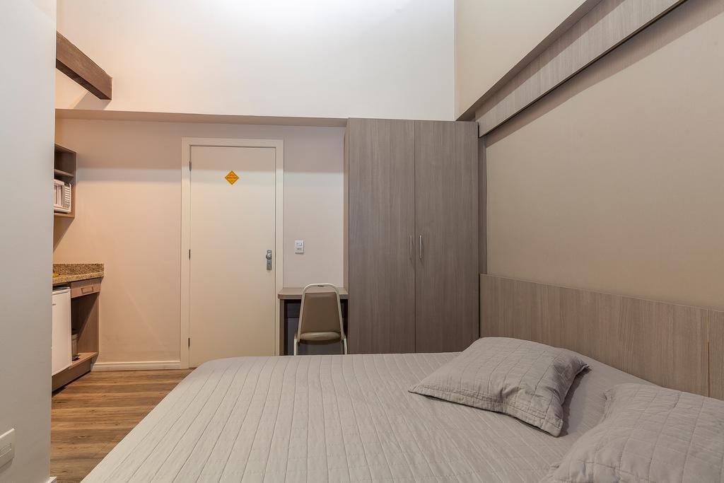 Hotel Goncalves- Proximo A Santa Casa De פורטו אלגרה מראה חיצוני תמונה